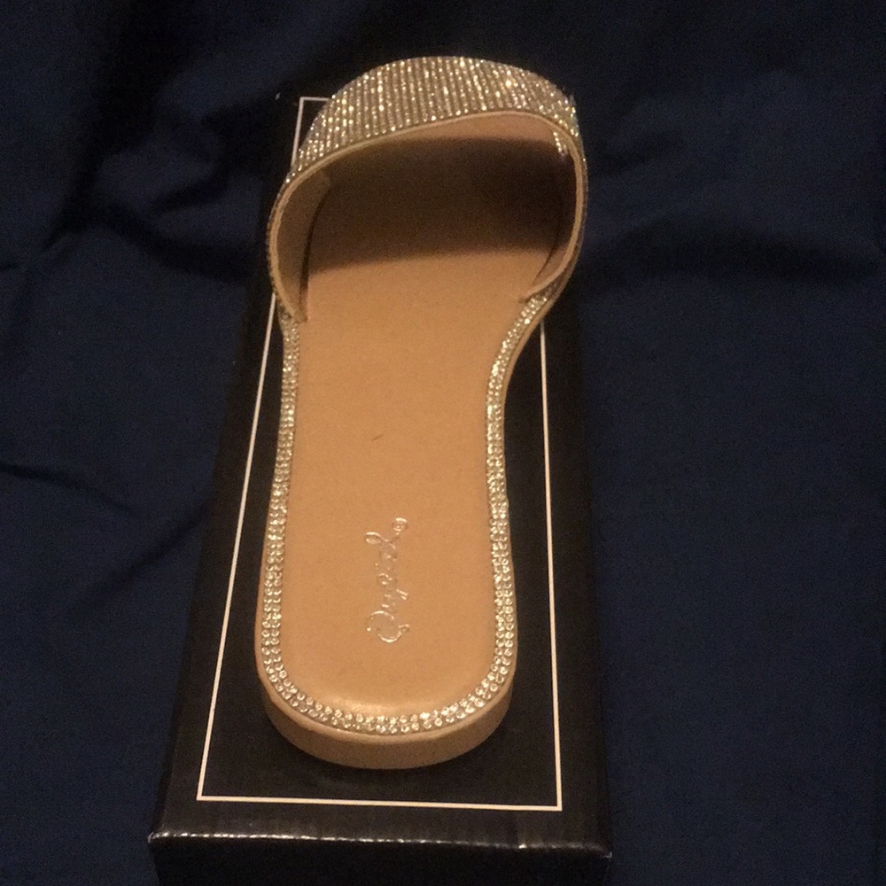 Square Toe Nude Rhinestone Slide. - Picture 6 of 6